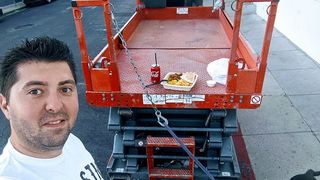 Povestea românului care a traversat America în plină pandemie în căutarea unui job! Cristian a ajuns la Hollywood după ce acum câteva luni nu găsea nici mâncare