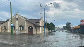 EXCLUSIV| Ploi torențiale și fenomene extreme în Capitală și în țară. Explicația meteorologilor: Ce se întâmplă cu vremea - VIDEO