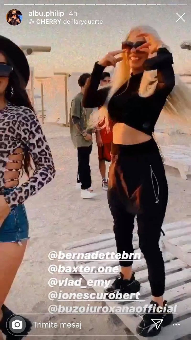 philip și berna pe plajă