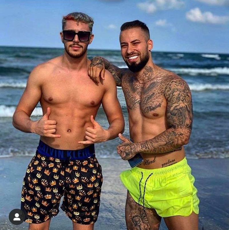 philip și berna pe plajă