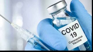 Vaccinul dezvoltat de Universitatea Oxford pare sigur şi pregăteşte sistemul imunitar