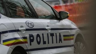 mașină de poliție accident