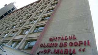  O fetiță de opt ani din Vaslui a murit &icirc;n spital. Părinții cer să se facă dreptate: "&Icirc;nainte s&atilde; o ducem se simtea bine!"