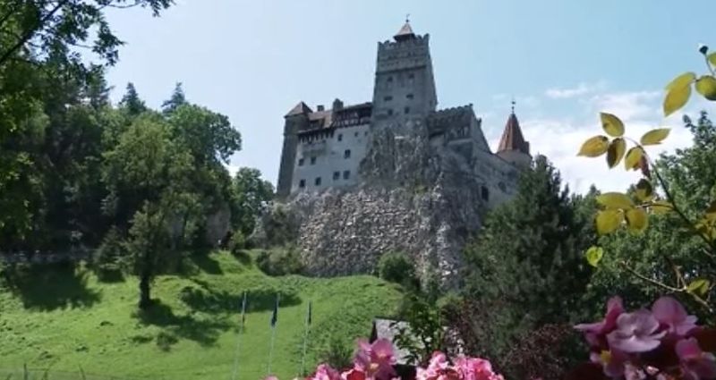 castelul bran invadat de strigoi