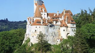 castelul bran invadat de strigoi