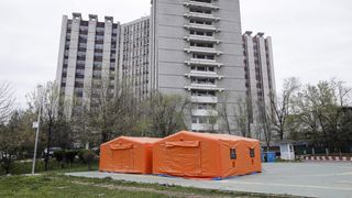 În București se fac liste cu cadrele medicale. „Deja am luat decizia”