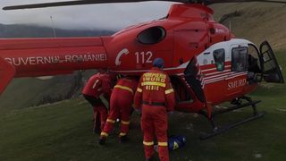 Tragedie. Turist german de 32 de ani, lovit de trăsnet în Munții Rodnei