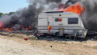 Incendiu de proporții uriașe într-o stațiune din Constanța