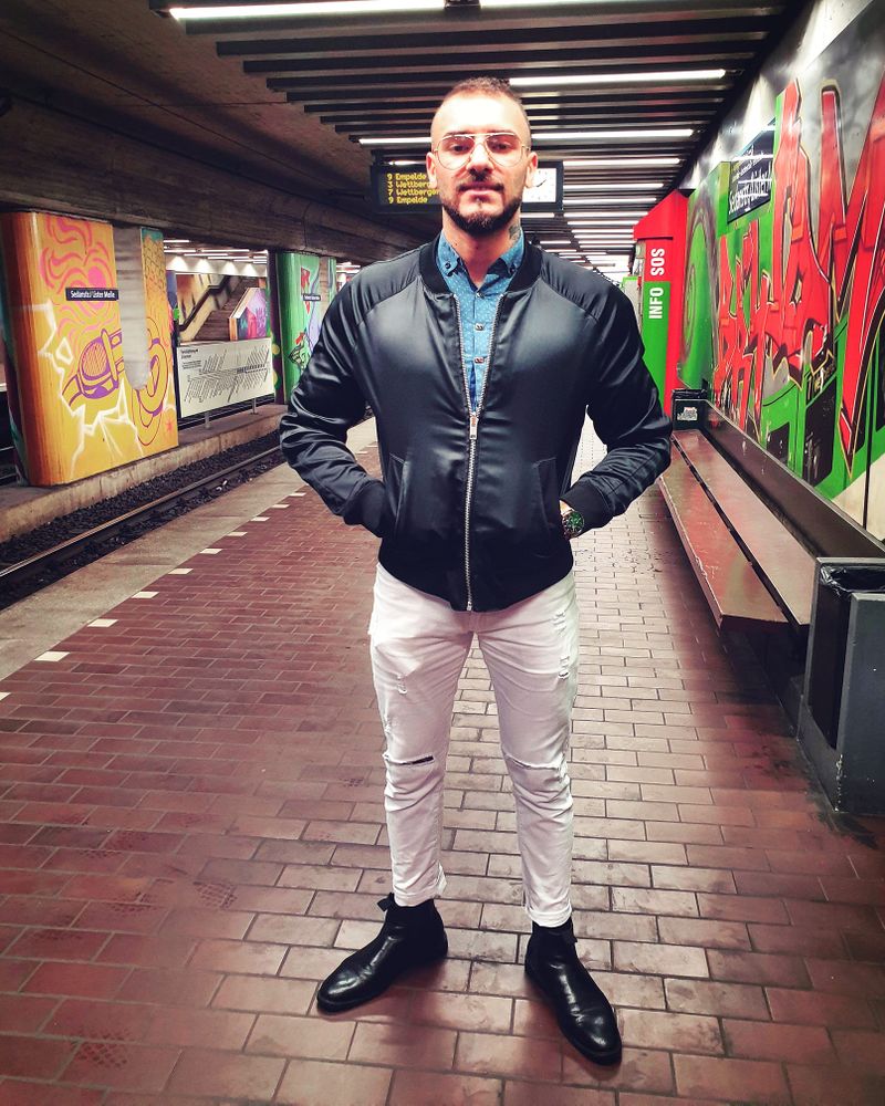 mihai de la puterea dragostei