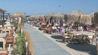 Duminică, de la ora 14:30, la “Asta-i Romania!”  - Mamaia, polul consacrat al României cu bani