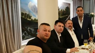 legătură jador și emi pian