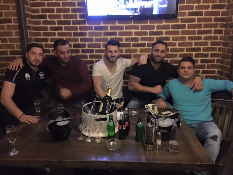 legătură jador și emi pian