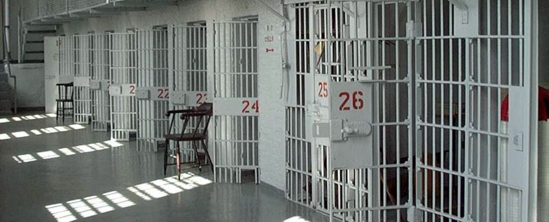 bărbat eliberat din greșeală