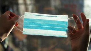 Vor fi obligați elevii să poarte mască la cursuri? &bdquo;Au purtat mască la examen&rdquo;