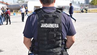 jandarm găsit mort