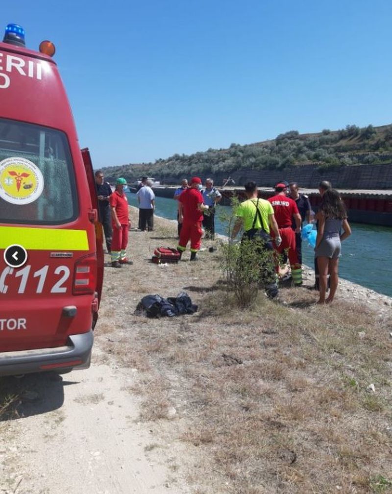 a căzut cu mașina în dunăre