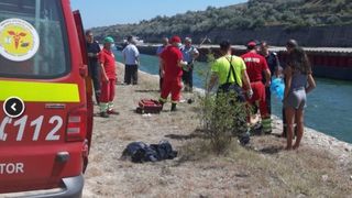 a căzut cu mașina &icirc;n dunăre