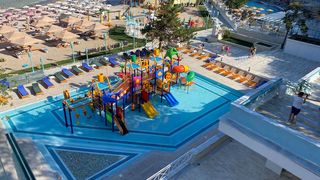 Complexul Amfiteatru-Panoramic-Belvedere din staţiunea Olimp