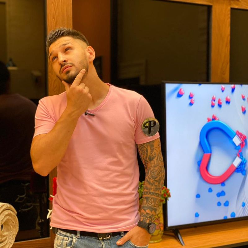 gabriel vasiliu și iubita