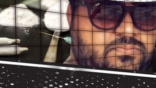 VIDEO - Droguri pentru interlopi și maneliști. Trei apropiaţi ai clanului Duduianu au fost reţinuţi