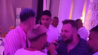 bogdan mocanu alături de fete