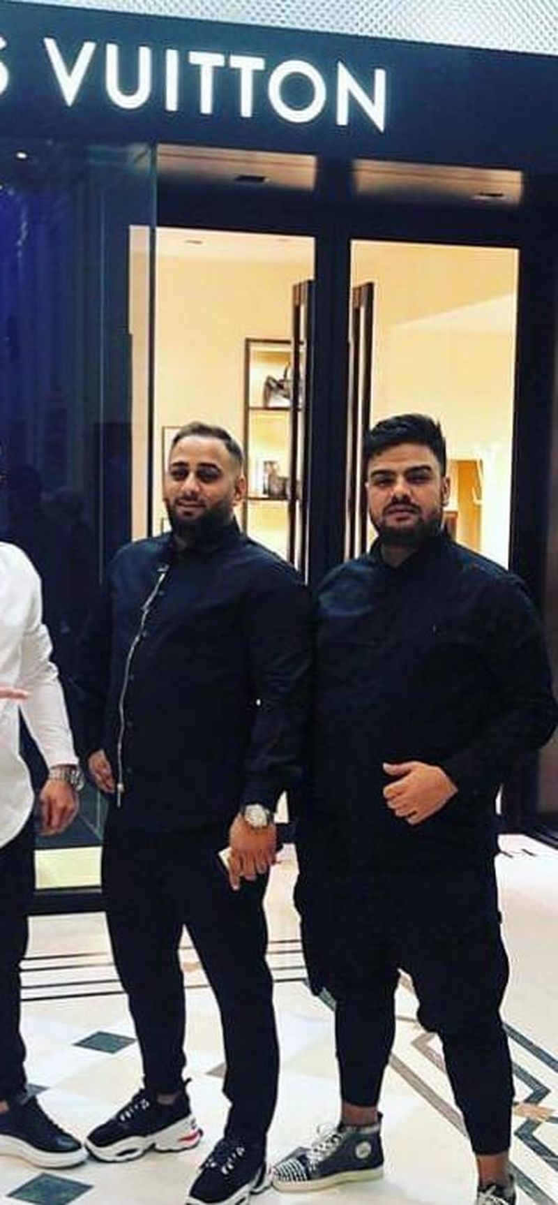 nepotul lui emi pian revoltat