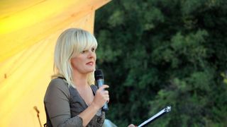 Văduva lui Cristian Țopescu are un salariu uriaș la TVR! Vezi ce avere deține Christel, care ocupă o funcție de conducere la televiziunea publică!