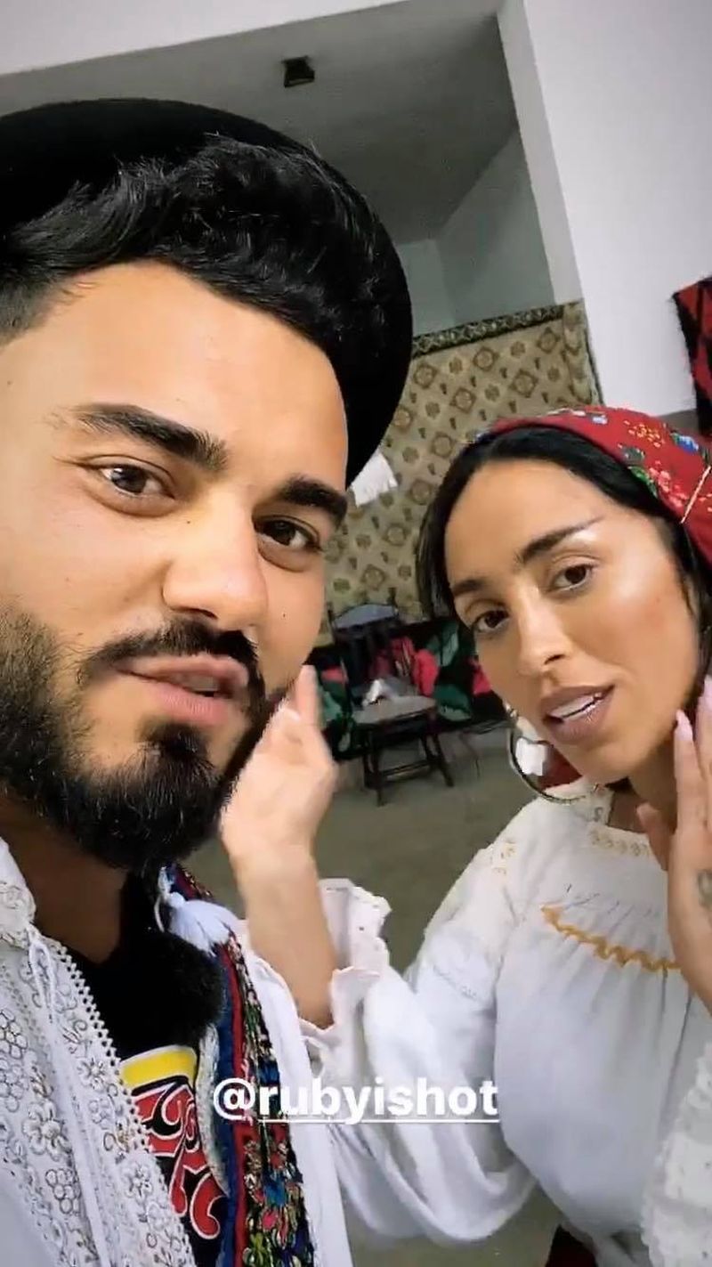 ruby și jador de la puterea dragostei