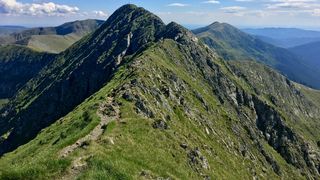 5 curiozități despre Vârful Moldoveanu, unul dintre cele mai frumoase locuri din România