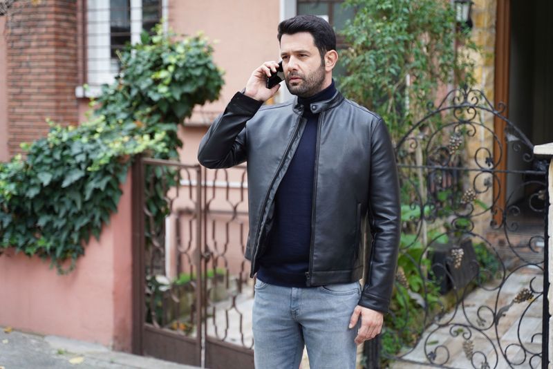 Dragoste si secrete online Kanal D