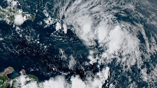 Stare de alertă: O FURTUNĂ MORTALĂ se apropie de America