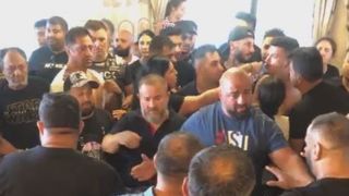 VIDEO | Interlopii, luaţi cu "vorba bună"