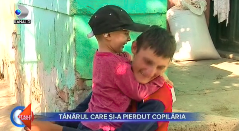 VIDEO | Tănărul care şi-a pierdut copilăria