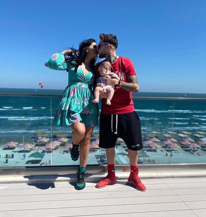 simina și alex zănoagă la plajă