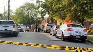 S-a pus gaz pe foc în protestele din SUA. Bărbat de culoare, ucis de poliţie la Washington