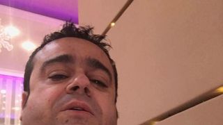 Adrian Minune a fost chemat la vila lui Emi Pian să filmeze un videoclip! Manelistul i-a dedicat o odă interlopului ucis! VIDEO