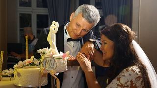 Soții Zamfir la nuntă