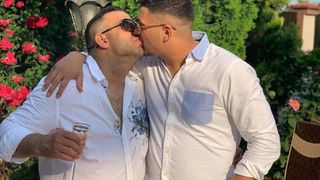 Fiul lui Emi Pian s-a rugat la moaștele Sfântului Nectarie! Gabriel i-a cerut sfântului care a făcut minuni să îi protejeze familia!