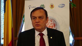 Șeful clinicii de neurologie de la Spitalul Universitar, răpus de coronavirus, a lăsat o moștenire uriașă! Ovidiu Băjenaru avea 4 terenuri, un apartament, două case și 200.00 de euro în conturi! EXCLUSIV