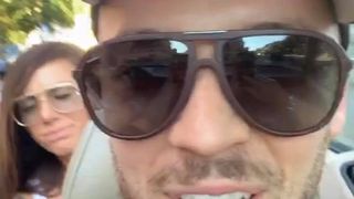 Livian de la „Puterea Dragostei” și-a scos iubita în oraș alături de prietenii săi