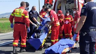 Braşov: Bărbat grav rănit după ce a fost atacat de urs