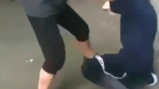 Dosar penal, după ce o fată de 16 ani a fost agresată de o alta de 13 ani