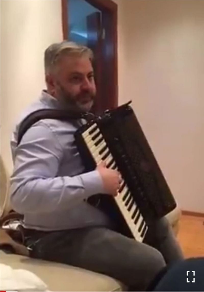 Fratele lui Florin Salam