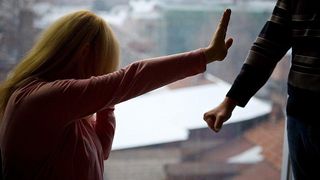 adolescentă bătută &icirc;n mureș