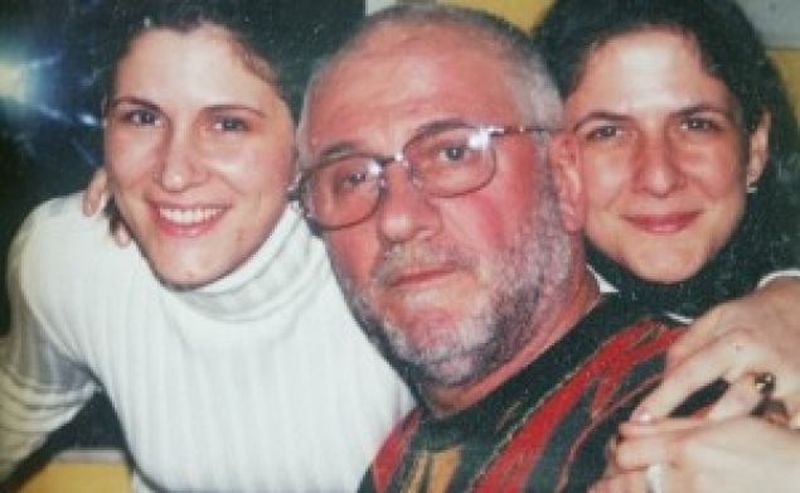 Surdu a avut două fete