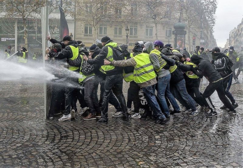 proteste vestele galbene