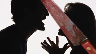 VIDEO - Afacerist, atacat de iubită, după ce au băut.  Femeia, beată la audieri