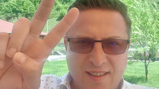 Primarul care și-a filmat fiica dezbrăcată, în genunchi, și-a terorizat și soția! Femeia a cerut ordin de protecție, dar judecătorii i-au dat dreptate lui Traian Ogâgău! EXCLUSIV