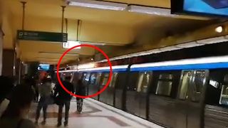Explozie la metrou: Călătorii au fost evacuaţi - VIDEO