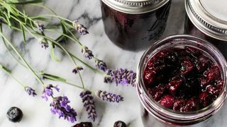 VIDEO - Dulceață de lavandă, smochine, mac. Delicii bio, pentru toți